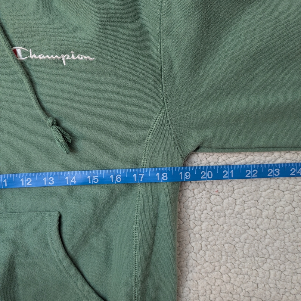 Champion Men's Green Hoodie - Picture 5 of 7